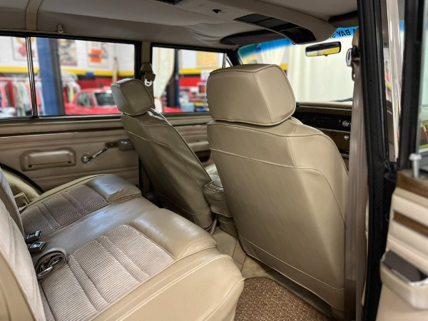 Used 1990 Jeep Grand Wagoneer  | Pinellas Park, FL n22