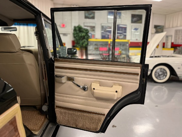 Used 1990 Jeep Grand Wagoneer  | Pinellas Park, FL n23