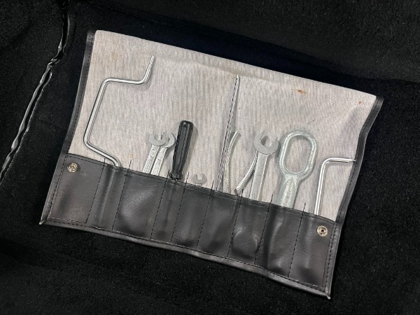 Used 1992 Porsche 911 Carrera 2 | Pinellas Park, FL n35