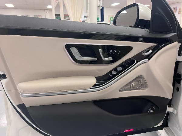 Used 2023 Mercedes-Benz S-Class S 500 4MATIC | Pinellas Park, FL n10